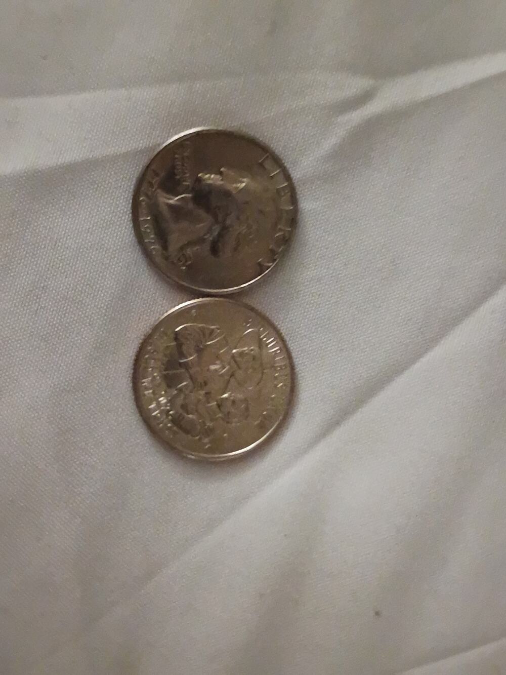 Mayflower/Bicentennial2 Quarter Set . One Circulated 1976 and Uncirculated 2026